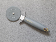 PIZZA CUTTER